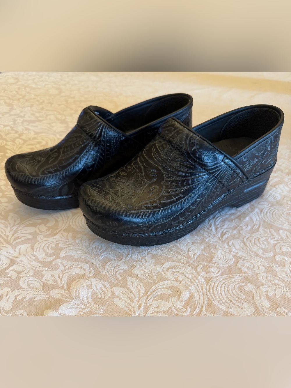 Dansko Professional Black Tooled Leather Clogs Size 37 (US 6.5) Western Floral